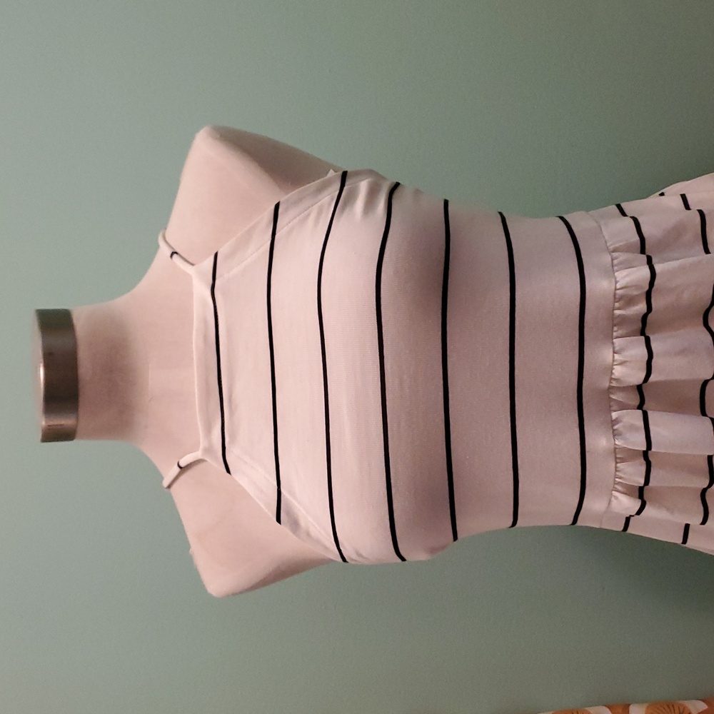 LOU & GREY Striped Maxi Dress Size M Cossback Black & White Signature Softblend